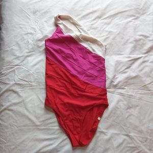 Summersalt One Piece Long Torso Sidestroke in Size 6 - Red, white, Pink